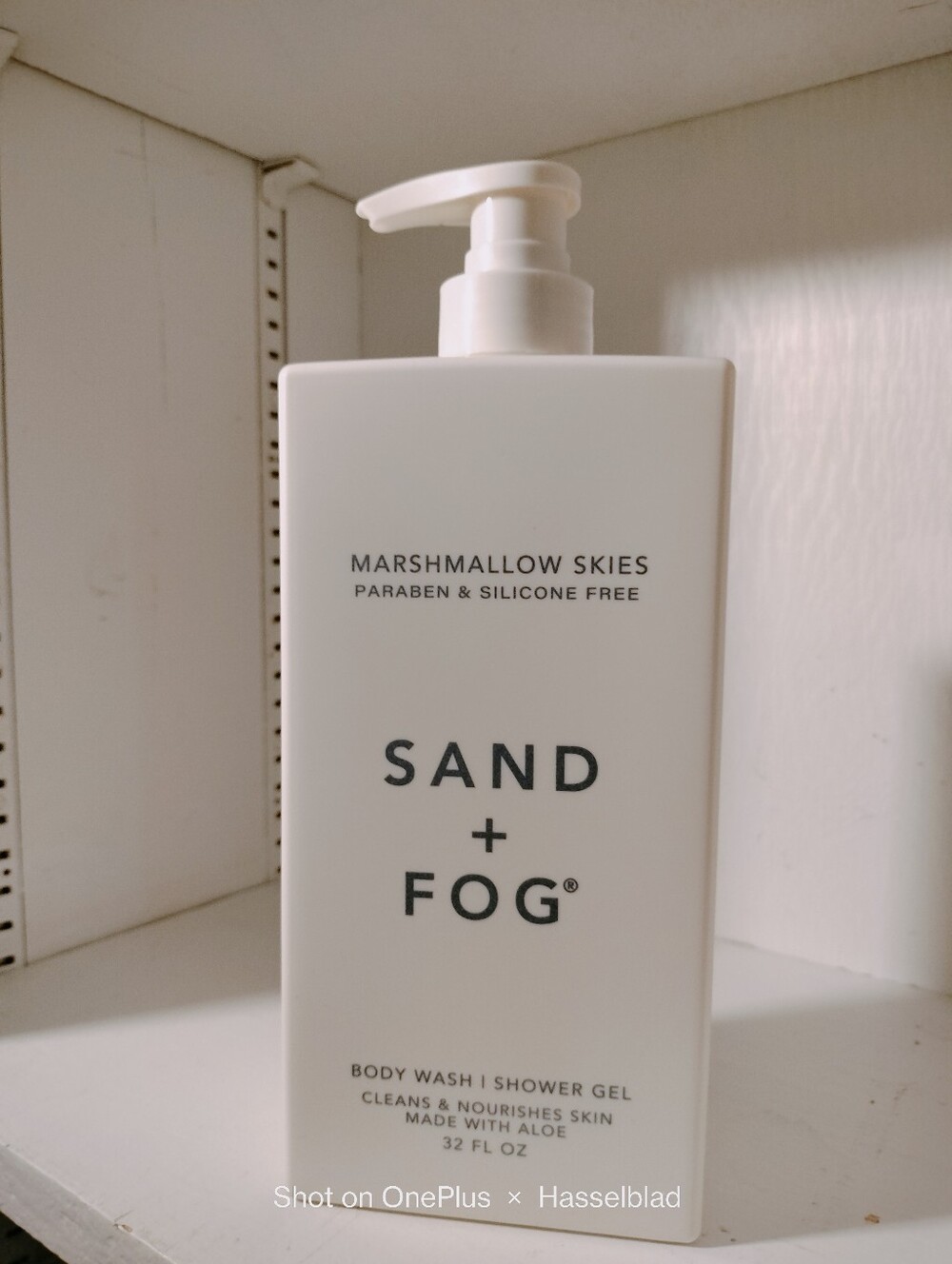 SAND + FOG Marshmallow Skies Body Wash - White Bottle
